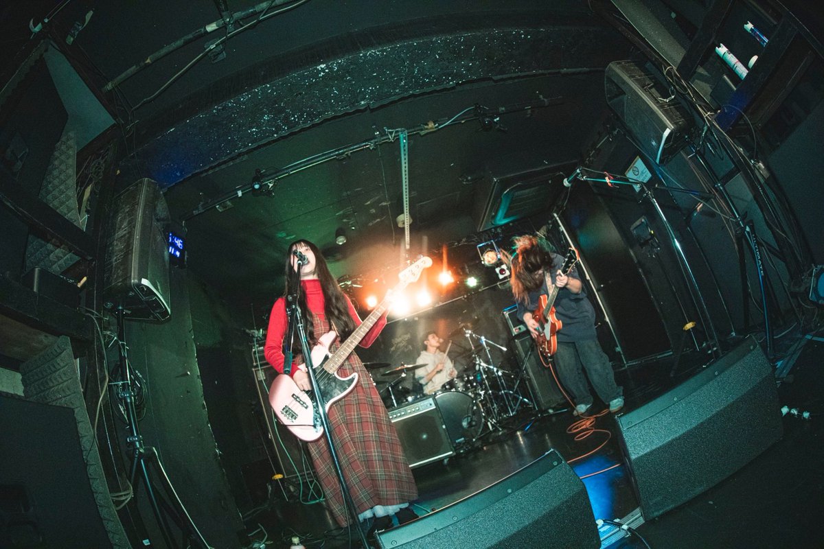 sun_bandinfo's tweet photo. 【☀️Thank you☀️】
2/11(火)@心斎橋AtlantiQs
「Landmarks -また陽が昇る場所で-」
ご来場いただきありがとうございました🙏
☀️またライブハウスで会いましょう☀️
photo(@Kokoa530 ) https://t.co/KswG5TEhc3