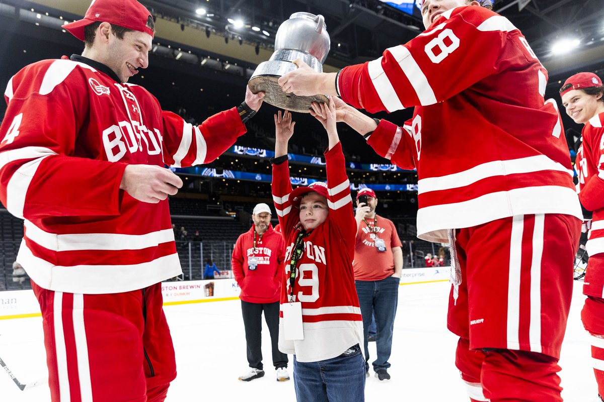 BU Men's Hockey (@terrierhockey) on Twitter photo So glad we got to celebrate last night’s Beanpot win with our teammate Logan!
📸 <a href="/mattwoolverton/">Matt Woolverton</a> So glad we got to celebrate last night’s Beanpot win with our teammate Logan!
📸 <a href="/mattwoolverton/">Matt Woolverton</a>