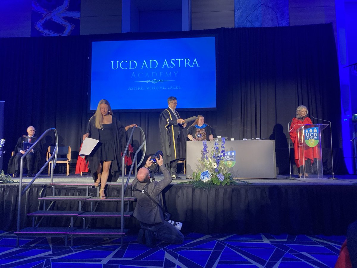 So proud of our past pupils who were welcomed into the UCD ‘Ad Astra’ Academy this evening. Ava Maleady as an Elite Sports Scholar and Lisa Yuraha as an Academic Scholar. 👏💚🖤💚