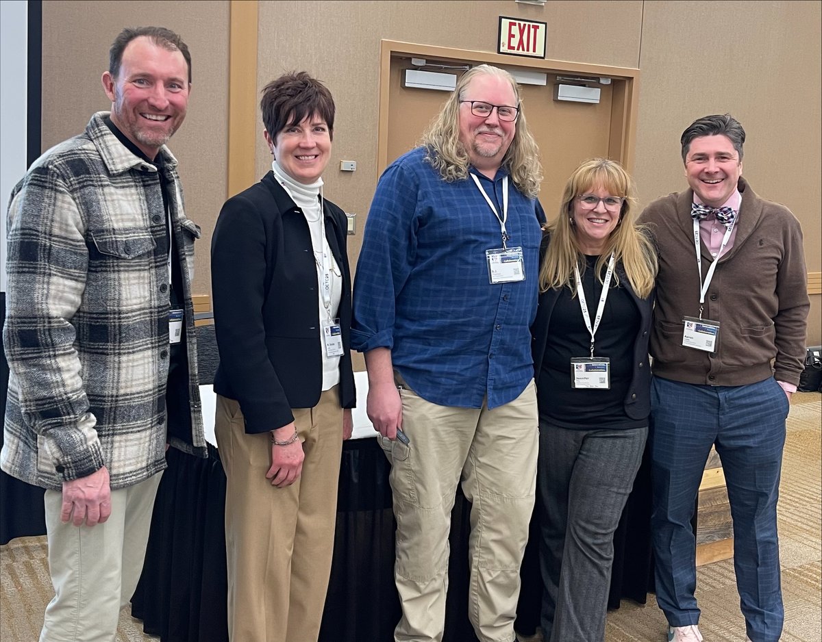 🚀 #WhereIsESCToday? We’re making waves at the #OETCConference! 
Our Instructional Technology Coordinator, B.J. Thaman, teamed up with tech leaders from <a href="/UA_Schools/">UA Schools</a>, <a href="/HilliardSchools/">Hilliard Schools</a>, and <a href="/DCS_Pacers/">DelawareCity Schools</a> for a roundtable discussion on Leading AI in the Digital Age.