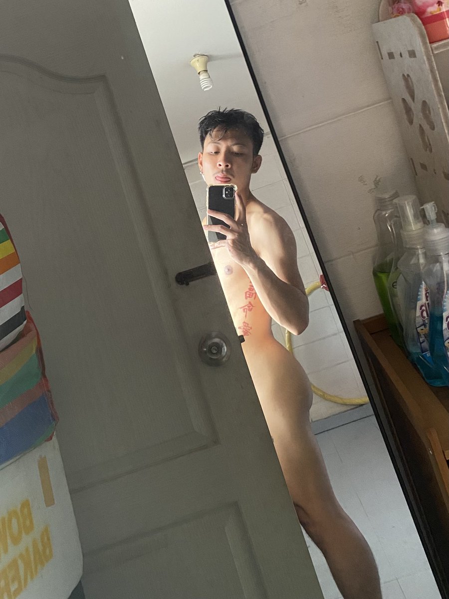 จะเอ๋~แบร่ๆ 🙈🍑