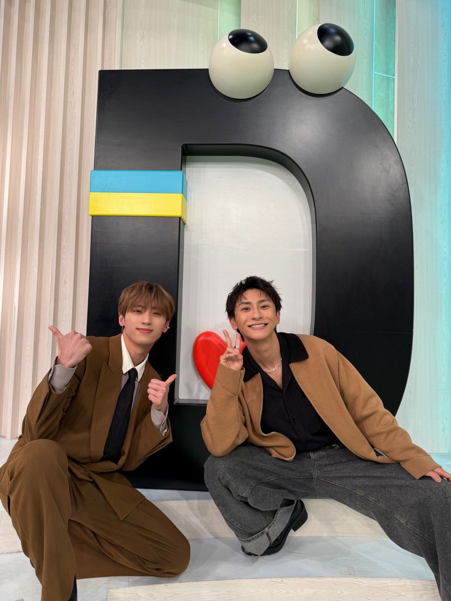 ntv_DayDay's tweet photo. ＼本日の #DayDay.🌱／

曜日メンバー🌟
﹉﹉﹉﹉﹉﹉﹉
#AAA #與真司郎 さん&amp;
#INI #許豊凡 さん が共演🧸🎵
@A_Shinjirooooo @official__INI 

お二人がコラボした
【#LOVEダン ダンス動画】は
後日TikTokで配信予定です🕺

@ntv_dayday をフォローして
お待ちください🙂‍↕️🙏 https://t.co/GaZw9Mqec6