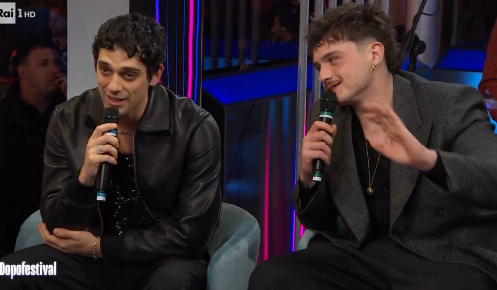 UNO IN BOCCA E L’ALTRO IN CULO