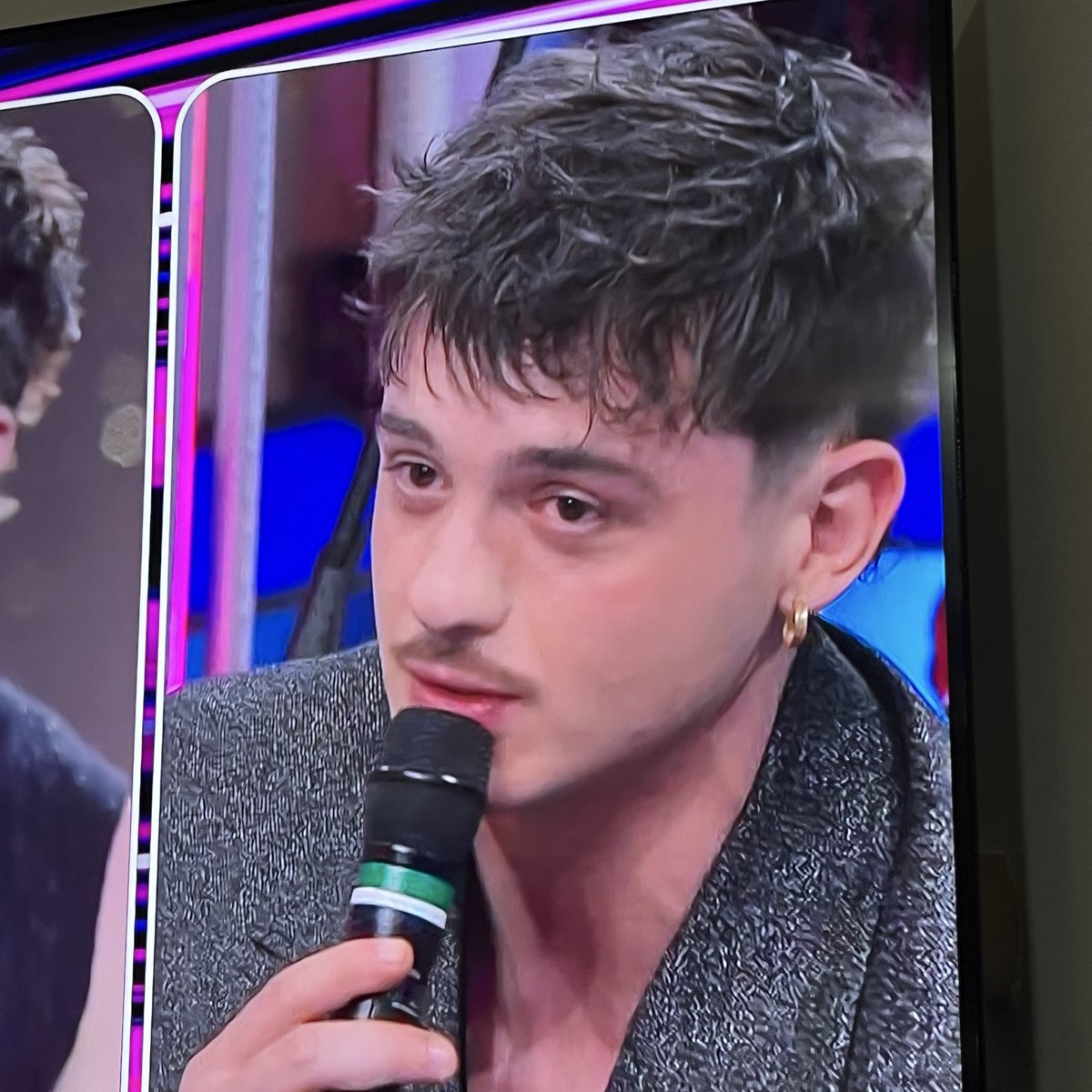 chiaravix's tweet photo. Invidio gli occhi rossi di Olly che si sarà sparato venti canne dopo la tensione del palco

#SANREMO2025 #DopoFestival https://t.co/MmHG3OYPRL