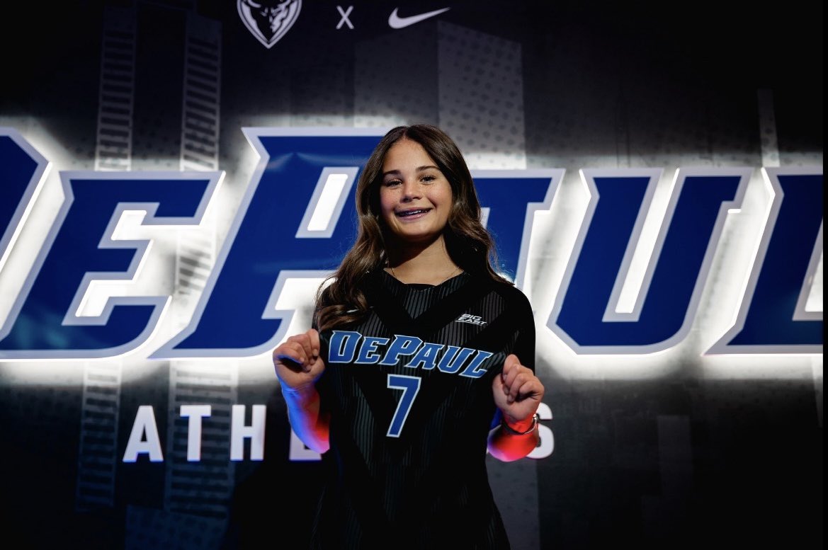 emma_strcic's tweet image. I am extremely excited to announce my D1 commitment to continue my athletic and academic career at DePaul University! Thank you to Coach O&apos;Brien, Coach Roth, and Coach KcKeown, my amazing coaches,  teammates, and family for all they have done for me! Can’t wait for the next 4!