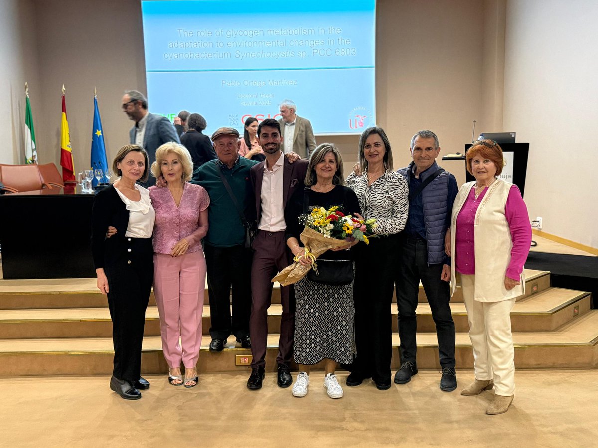 Llegó el día y no podía acabar más contento con la experiencia de esta tesis doctoral 
Gracias a todos, incluida mi Synchocystis