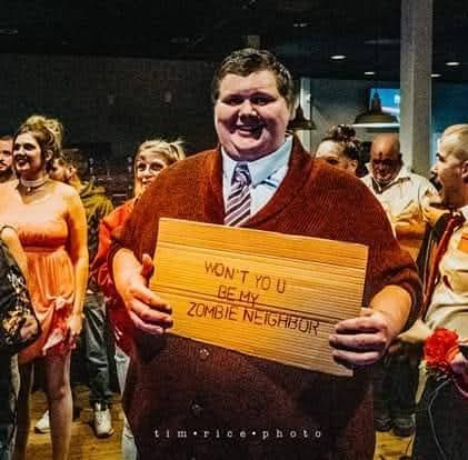 JohnMovieGuy's tweet image. Can't wait for the #NewEnglandLegends #ZombieProm next Saturday February 22nd in Milford MA. This will be my fifth Zombie Prom. Here's my photos from the last four Proms. Ed from Shaun of the Dead, Zombie Mr Rogers, Uncle Buck Zombie Hunter, Weird Joker Zombie.