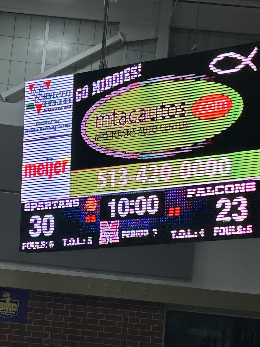⁦<a href="/RBHSGirlsBball/">Roger Bacon Girls Basketball</a>⁩ holding a lead over Clinton Massie at half!