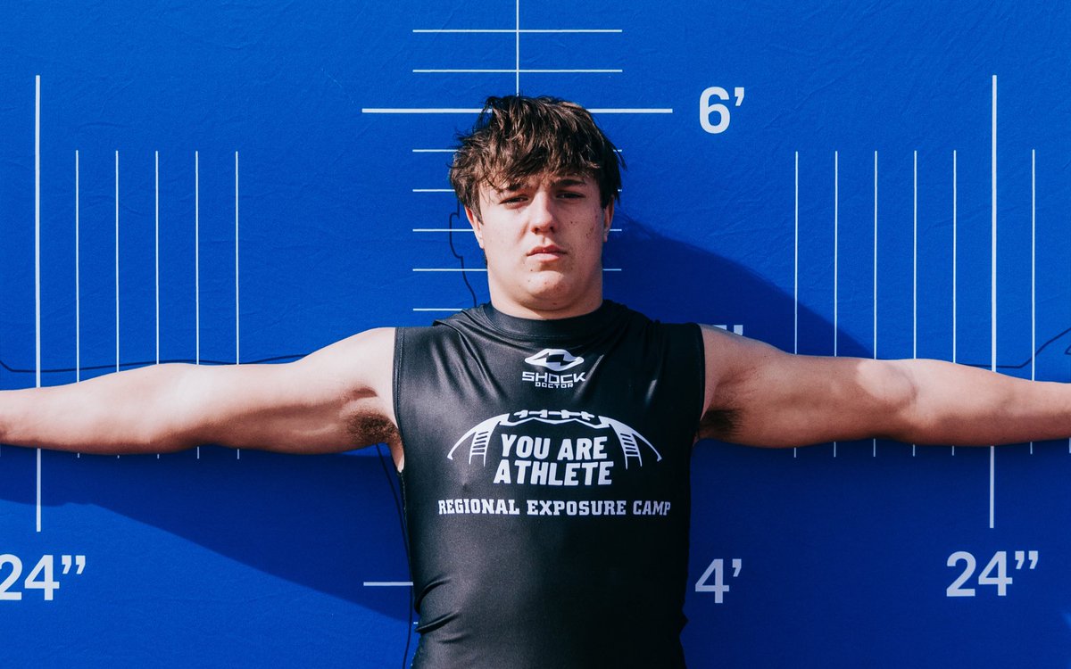 You Are Athlete (@youareathlete) on Twitter photo 2026 DE Justin Elder (<a href="/elderjustin56/">Justin Elder</a>) out of Marana HS (AZ)
“Elder can play multiple roles in a defense, from outside backer to edge rusher in the right defense. He plays with passion & fire helping him get after the QB.” - <a href="/BHoward_11/">Brandon Howard</a> 2026 DE Justin Elder (<a href="/elderjustin56/">Justin Elder</a>) out of Marana HS (AZ)
“Elder can play multiple roles in a defense, from outside backer to edge rusher in the right defense. He plays with passion & fire helping him get after the QB.” - <a href="/BHoward_11/">Brandon Howard</a>