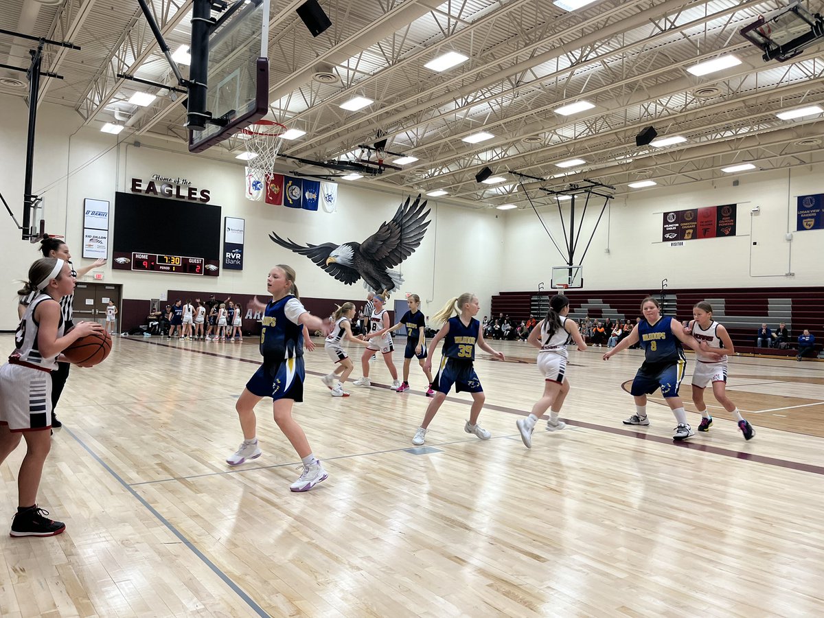 WahoopsBball's tweet image. 🏀Our 5th grade girls wrapped up their tournament season on Saturday in Arlington with the blue team coming out 2nd! What a great season for both the blue and white teams! Thank you coaches for all your dedication! 👏
#wahoops #youthbasketball