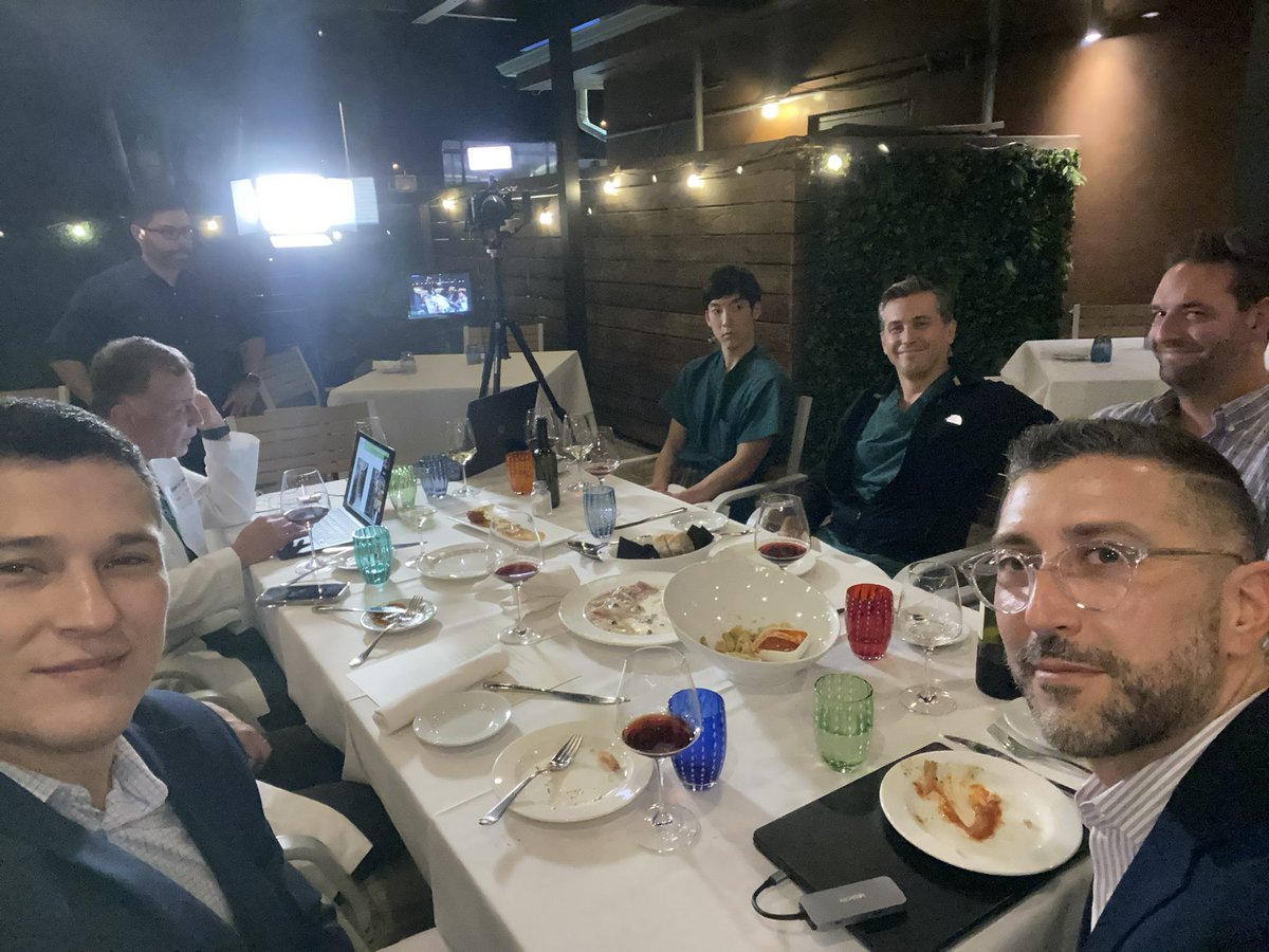 AllanLeviMD's tweet image. ✨ Great evening amongst our spine faculty and one our current fellows - Brian Park (soon to be at OSU) - presenting cases as part of the Seattle Science Foundation learning modules - thank you for invitation!!
#umneurosurgery
#seattleScienceFoundation