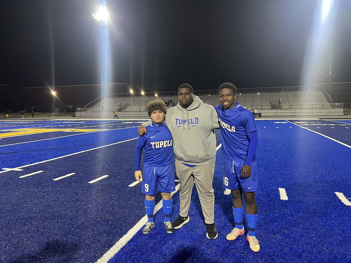 Final
Madison Central 4
Wave 0
We finish the season 16-8(3-5) and North Half Runners Up. Big thank you to our 3 seniors Angel, Jay and Chris for all you’ve done for our program! You’ll be missed! Looking forward to next year!
#LGW🌊