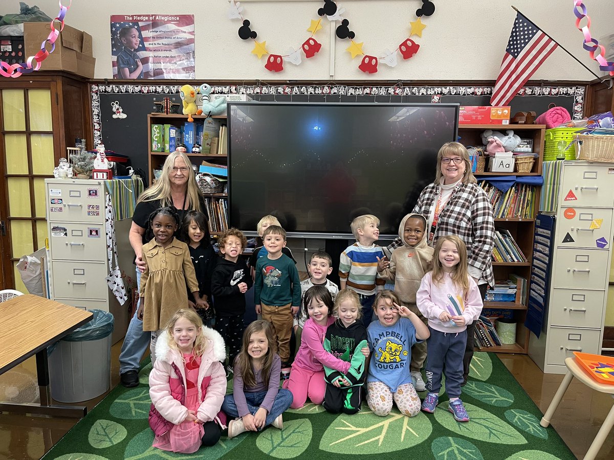 Ms. Smith is Campbell’s Teacher of the month! Her dedication to her craft is unmatched. Recently, Ms. Smith has been awarded TWO grants to put materials and resources in the hands of Campbell students. We’re so lucky to have Ms. Smith at Campbell! 

#TeacherProud #SPSProud