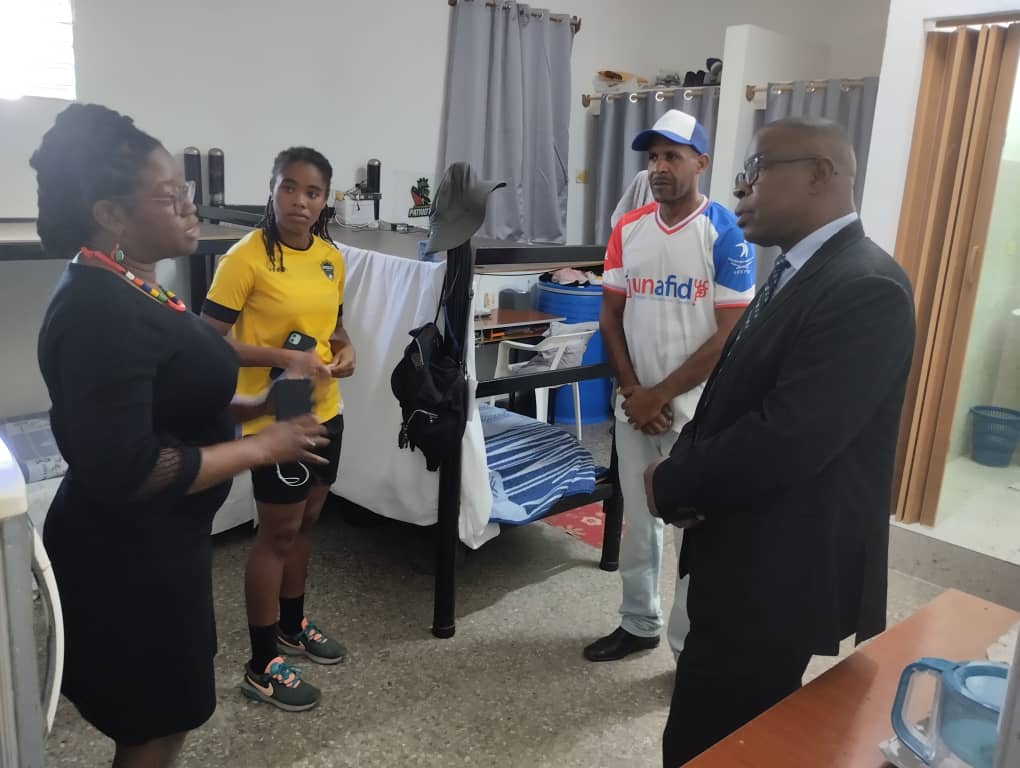 Silvano Merced Len (@silvano_cuba) on Twitter photo Alianzas #ParaSeguirCreciendo
Recibimos la visita de S.E. Sra. #VernaMills Embajadora de #SaintKittsAndNevis en #Cuba, se interesó por la estudiante de su país que realiza estudios en la #Universidad del <a href="/deporte_cubano/">Universidad Del Deporte Cubano 🇨🇺</a> e intercambiamos sobre oportunidades
#CuenciaYDeporte Alianzas #ParaSeguirCreciendo
Recibimos la visita de S.E. Sra. #VernaMills Embajadora de #SaintKittsAndNevis en #Cuba, se interesó por la estudiante de su país que realiza estudios en la #Universidad del <a href="/deporte_cubano/">Universidad Del Deporte Cubano 🇨🇺</a> e intercambiamos sobre oportunidades
#CuenciaYDeporte