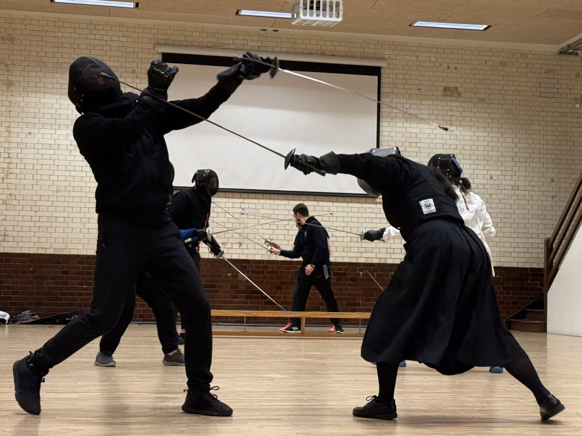 LondonLongsword's tweet photo. To be fair, it was a glorious death!
From the smallsword class.
#hema #fencing #londonlongswordfamily #londonlongswordacademy #learnswordfighting #london #rapier #smallsword #verdaderadestreza #community #hemauk
#davidrawlings https://t.co/swKMq92qCp