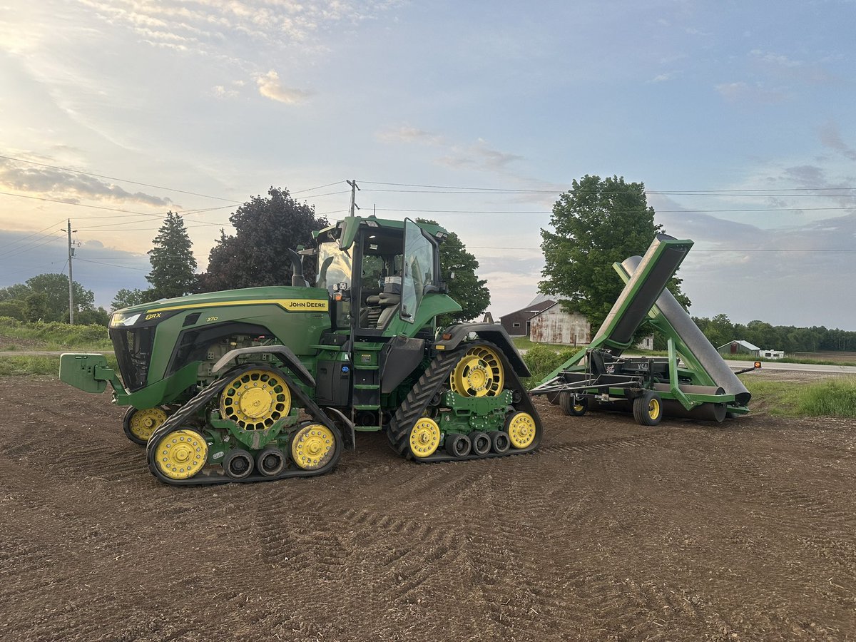 #CdnAgDay no better way to spend some “down” time 👌