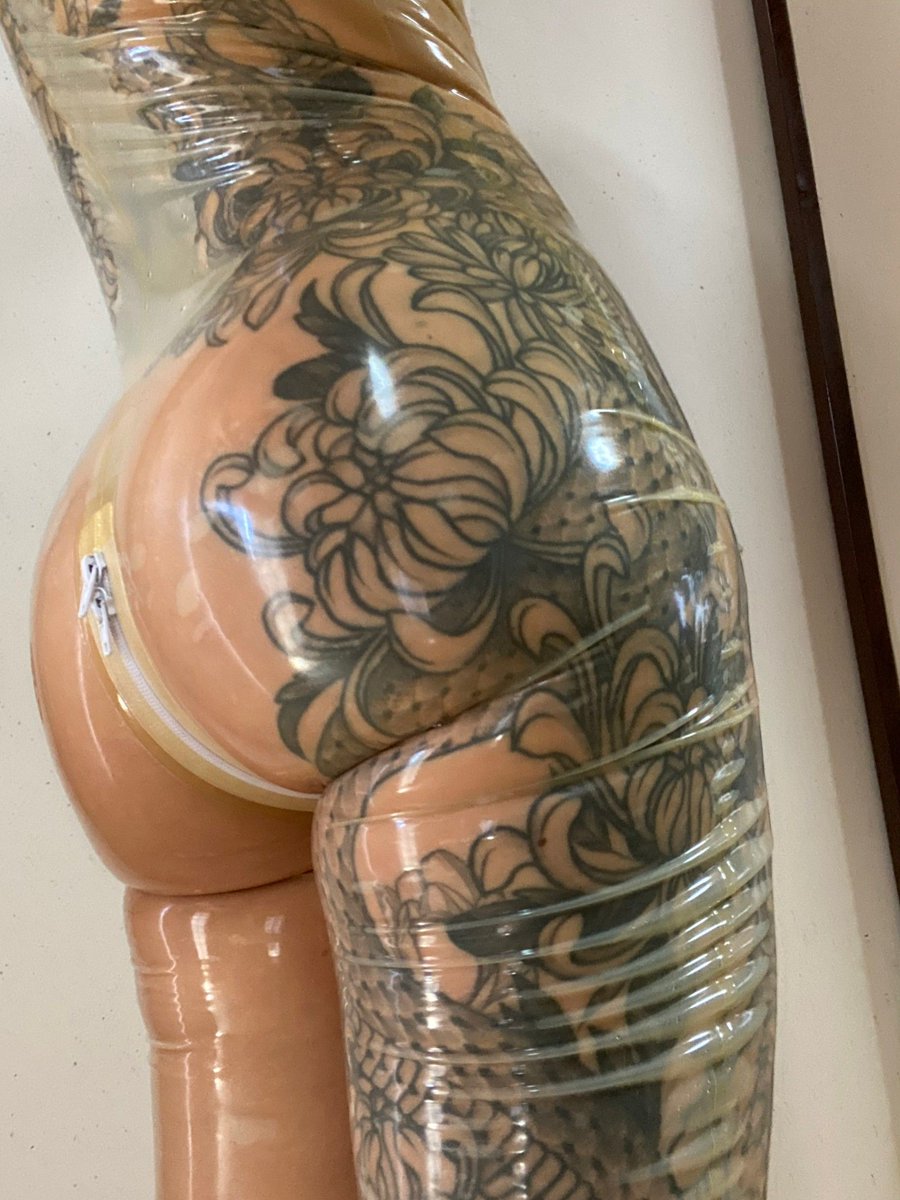 mistress_hinako's tweet photo. My ass shines like the moon ✨🍑 https://t.co/tPWVBlSSYl