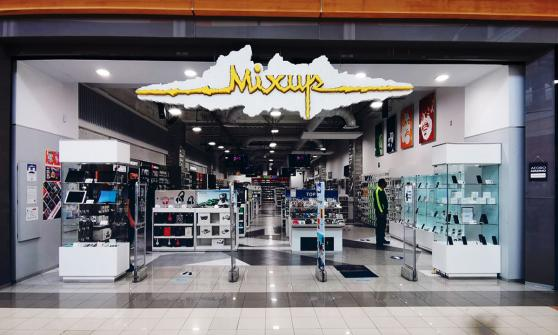 MishArqt's tweet photo. Y seguimos con los cierres de negocios de CARSO Grupo Sanborns, pero estos son realmente necesarios, los MixUp, una tienda donde hace muchísimos años se debía acudir para comprar un CD original, de todos los géneros, incluso hasta íbamos por horas a oirlos en los probadores. https://t.co/1pVlMN79W7