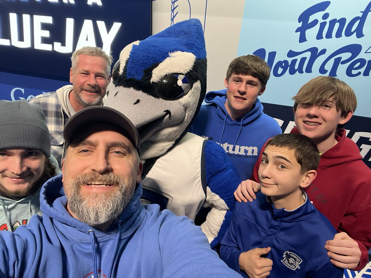DFichna's tweet photo. @gocreighton #gojays https://t.co/JcOh0Mnykw