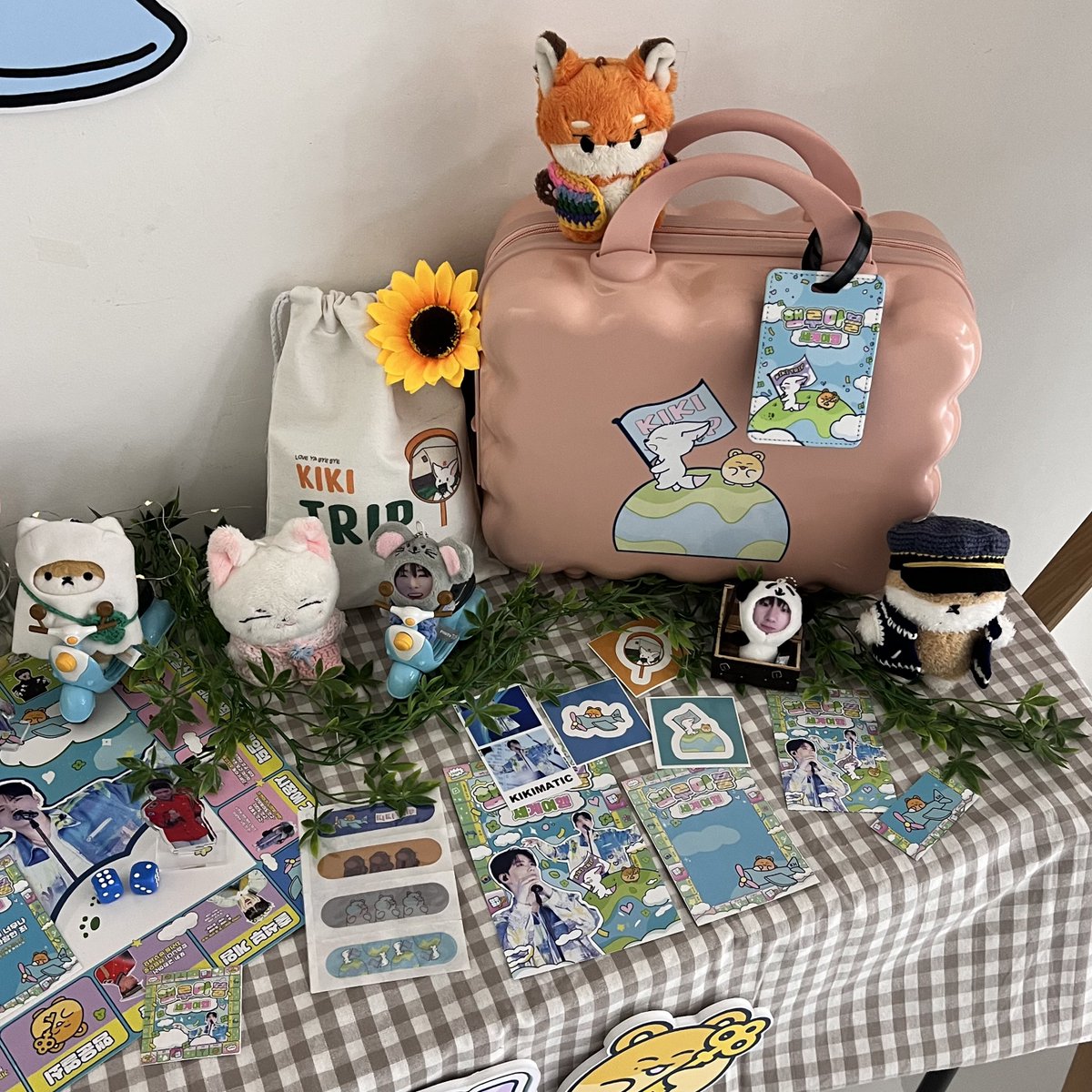 ❤️KIKI TRIP❤️

기현이 제대 디데이도 한자리 수이고
키키는 기현이잖아요??🐹⭐️

#rt추첨 3분께 레디백, 리유저블컵, 파우치
하나씩 보내드릴게요:)

*팔로워 한정 
(요즘 뭐 안올리는데도 함께 기다려주는 소녀들 고맙습니다🫶🏻)