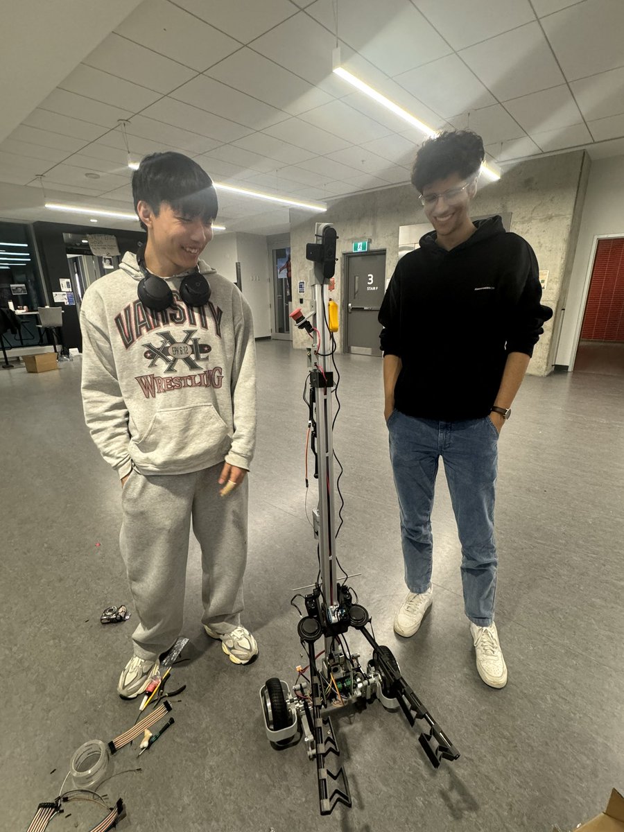 _aaanh_'s tweet image. Over last weekend, my friends & I worked on building a bracket bot from scratch. We used 3D printed grippers with flexures to grip a box, an arm that extrude to press an elevator button. To recognize images of the elevator, Roboflow helps trains the bot to recognize the elevator.