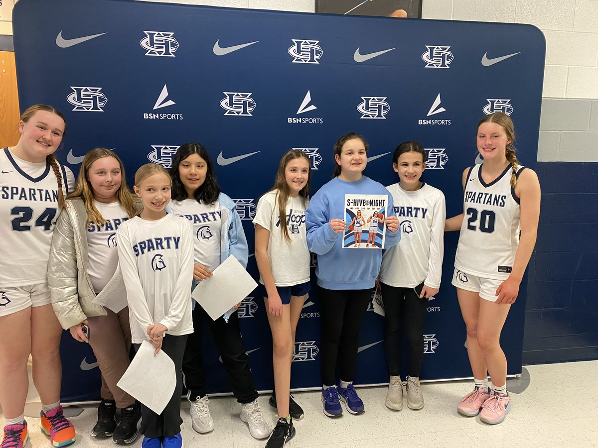 FHCgirlsbball's tweet photo. LOVED having our @FHCJRSGBB 5th graders in the house as our VIPs! Thank you for cheering on your SPARTANS tonight! 🐝🏀🤍💙 #SHiveNight 

#PTR⚒️ https://t.co/cIApb231cM