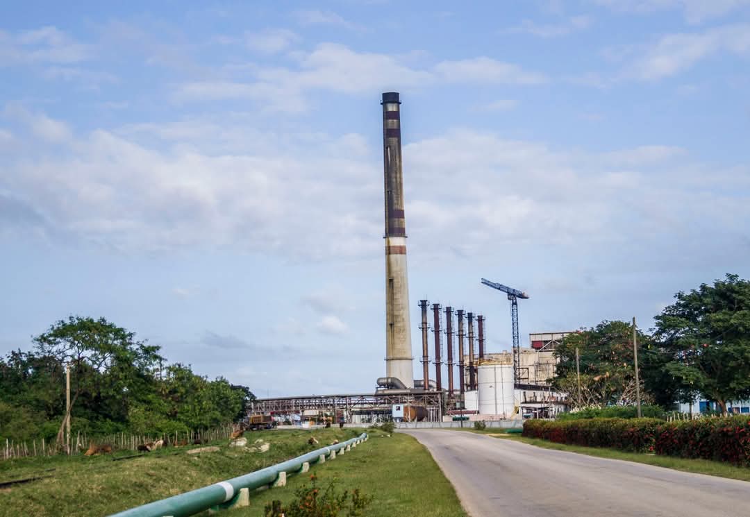#FeltonUno fuera del #SEN desde la mañana de este martes. 👀El bloque detuvo sus operaciones ante la activación de un sistema de protección en área de turbina. 🛠Según evaluaciones preliminares los trabajos de reparación podrían extenderse por cerca de 20 días. #CubaHoy #ECIE