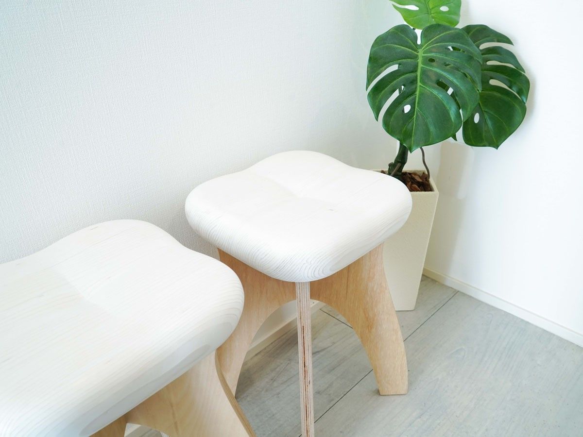 FLYMEeJP's tweet image. 歯の形をモチーフにした木製スツール。「歯科クリニックの待合室をもっと笑顔あふれる空間にしたい」、そんな思いから生まれました。彫刻家がデザインした愛らしいフォルムが印象的で、3次元木材加工機と職人の手仕事によって作られています。
#Stool #歯医者さん #待合室
flymee.jp/product/118962/