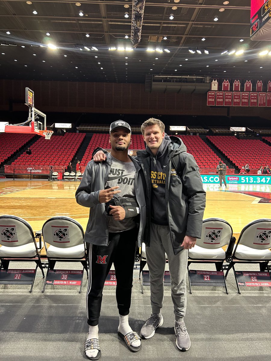 From Saginaw to Miami of Ohio and Toledo University High School teammates Braylon Isom🏈Tyler Ode🏀 #HeritageHawks ⁦<a href="/IsomBraylon/">Braylon Isom</a>⁩ ⁦<a href="/tyler_ode/">Tyler Ode</a>⁩
