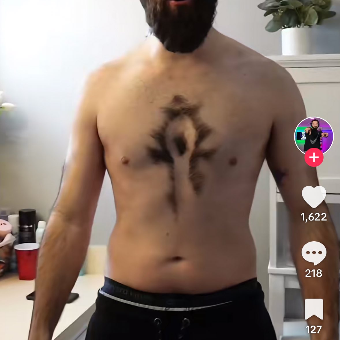cheersitskatie's tweet image. this guy on tiktok shaved his chest hair to form a horde symbol im crying