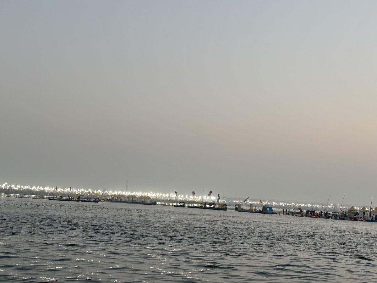 smitaprakash's tweet photo. At Triveni Sangam, Mahakumbh. It’s a surreal experience which is individual for each devotee but a collective experience too. Grateful to the CM, admn police &amp; 100s of thousands volunteers who hve been working tirelessly to make this possible for the millions who come for the dip https://t.co/t8z4vB3Ca0