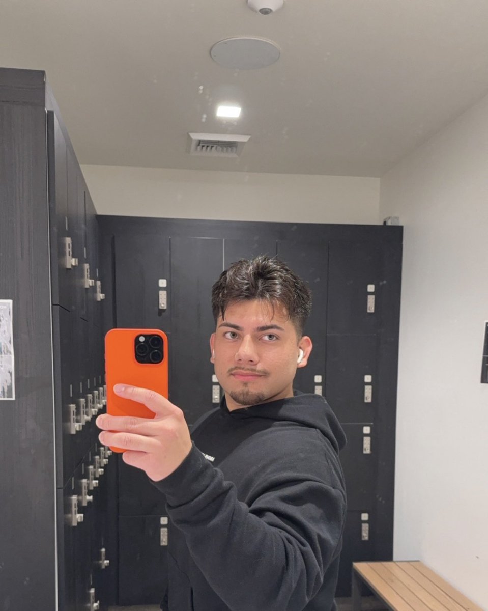 Byrxnm's tweet photo. last night for the very first time, you didn’t even try to call https://t.co/CqYLxO5pvy