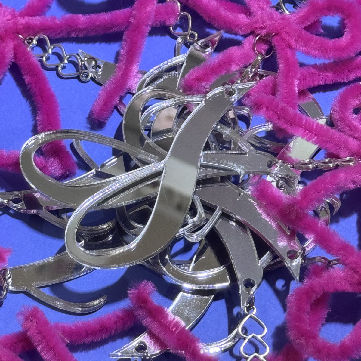 jaeyongchans's tweet image. nct 127 neo city:the momentum in jkt DAY 2
ㅡ freebies by jaeyongchans 🎀

a lil gift to celebrate jaehyun’s birthday!

• rt &amp;amp; like
• strictly for Vals🥰
• limited quantity
• 16/2/25, Indonesia Arena

see you!🎀

#NCT127 #NEOCITY_THE_MOMENTUM 
#NEOCITY_THE_MOMENTUM_IN_JAKARTA