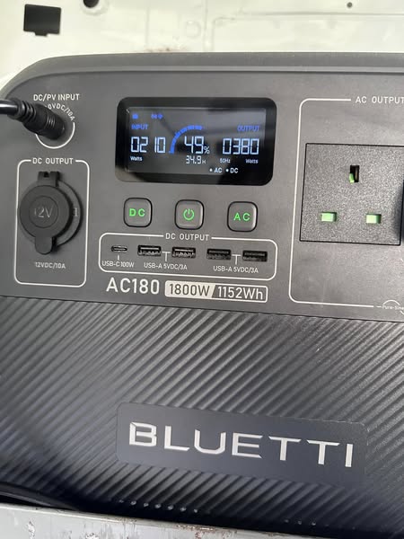 bluetti_inc's tweet image. Our user put a Charger 1 on his AC180, happy and satisfied!  🔥🔥⚡#Bluetti #Offgrid  #SolarGenerator #outdoorliving   

Source: Facebook