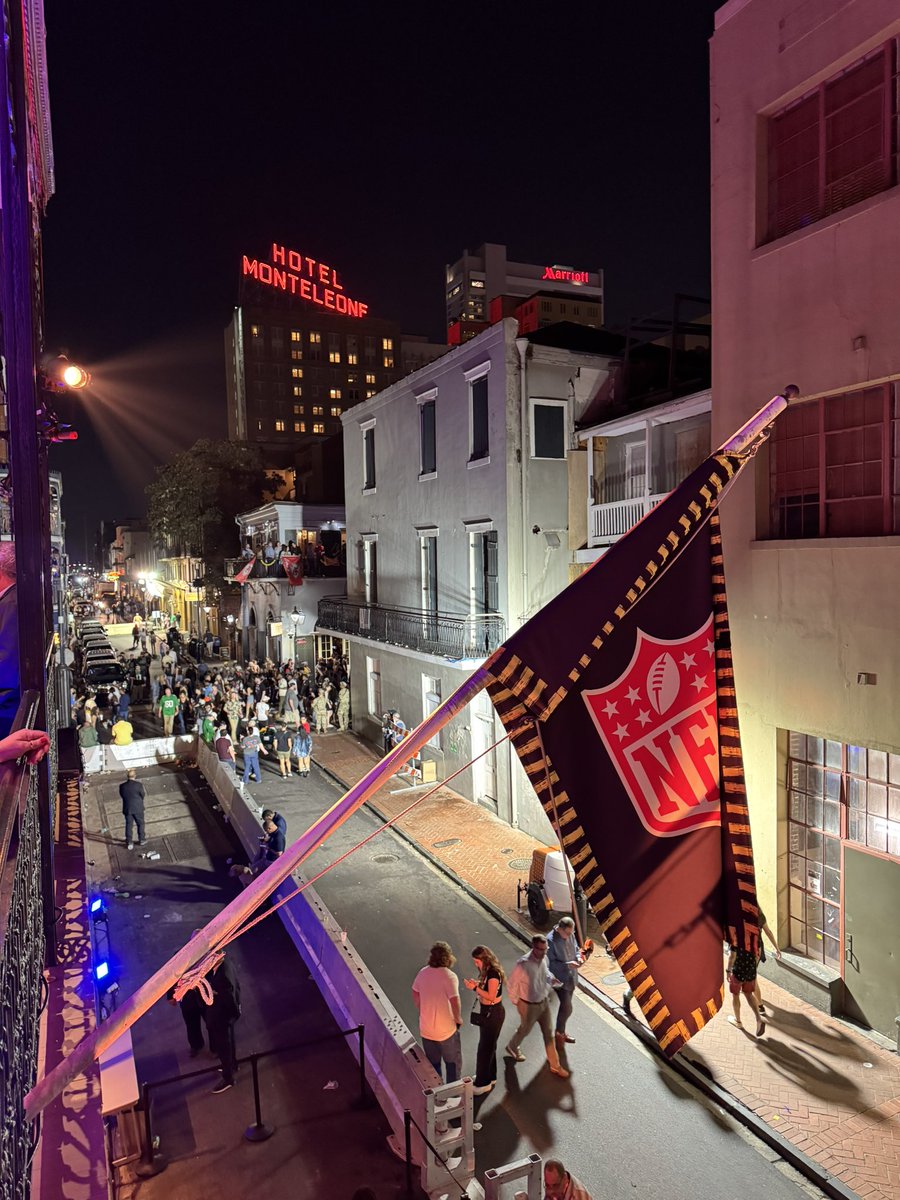 OllyHowick's tweet image. WHAT. A. WEEKEND…

8,400 miles✈️
940 miles🚗
45,000 steps🚶🏻‍♂️‍➡️
72 hours🇺🇸
1 evening at @NFL House🥳
1 #SuperBowl  

#ANobleGift #NewOrleans #NOLA @NFLUKIRE @anoblegift_uk