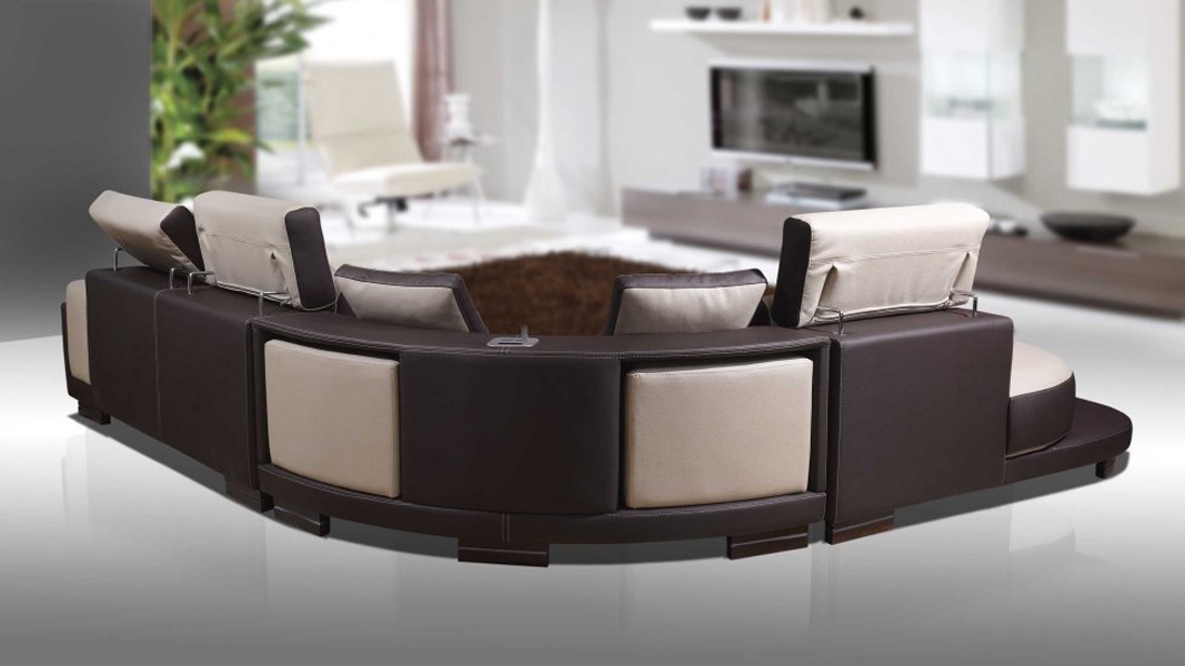 Intenseonline's tweet image. Sofisticação e conforto em um só lugar!
Nada como um sofá de canto elegante para transformar 

Sofá de Canto / Corner Sofa Gruobmexul 
intense-mobiliario.com/pt/sofas-de-ca…

#decoração
#sofádecanto
#conforto
#DesignModerno
#intensemobiliarioeinteriores
