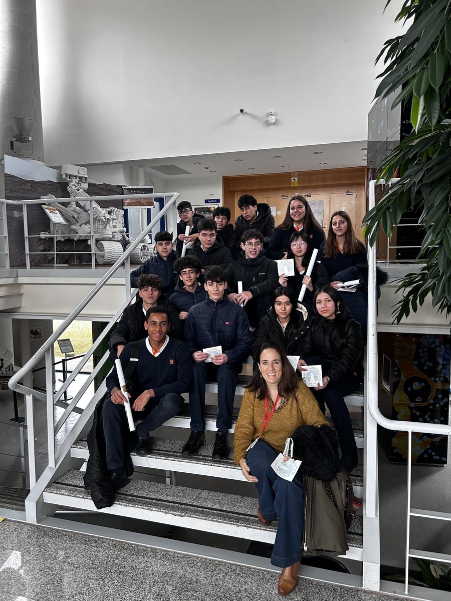 Centro Astrobiología (@c_astrobiologia) on Twitter photo El viernes pasado (07/02/2025) vinieron a "explorar" el <a href="/C_Astrobiologia/">Centro Astrobiología</a> los alumnos del colegio <a href="/nazaretoporto/">Nazaret Oporto</a> . Pasamos un rato muy agradable y divertido. Y con "muchas" preguntas. El viernes pasado (07/02/2025) vinieron a "explorar" el <a href="/C_Astrobiologia/">Centro Astrobiología</a> los alumnos del colegio <a href="/nazaretoporto/">Nazaret Oporto</a> . Pasamos un rato muy agradable y divertido. Y con "muchas" preguntas.