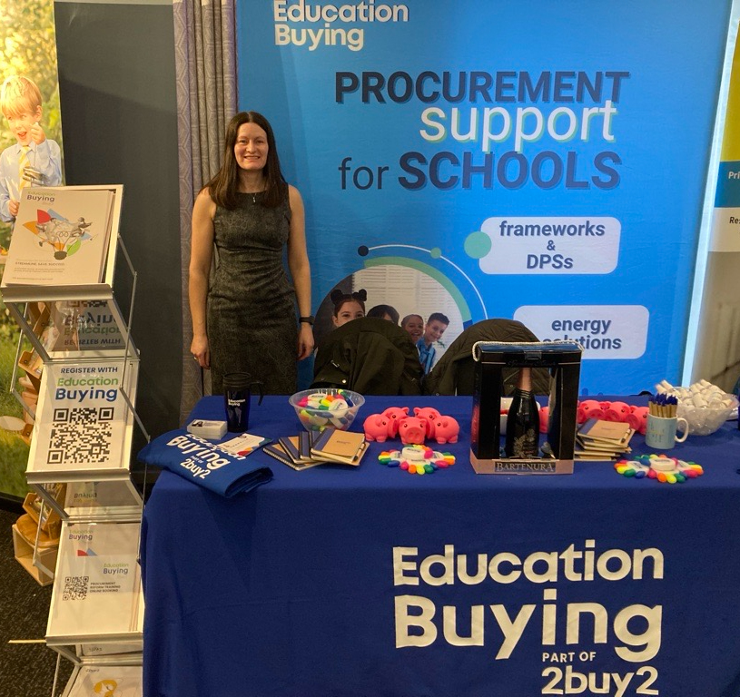 <a href="/VictoriaL_EB/">Victoria Lawson</a>   and <a href="/Geraint36744713/">Geraint williams</a> are at EdExec Live North West at Radisson Blu, Manchester Airport! ✈️📍

If you're attending, come and chat with them about cost-saving procurement solutions, compliance and getting the best value for your school or trust. Whether it’s