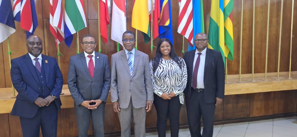 Partnerships with academic are set to drive research, innovation &amp; entrepreneurship in 🇿🇲!

🚀ResRep <a href="/Wakiaga/">James Wakiaga</a>, the <a href="/UNZA_ZM/">University of Zambia</a>'s Vice Chancellor and Deputy VC - Research &amp; Innovation discussed exciting synergies, tapping into the <a href="/MukubaUniPod/">MukubaUniPod</a> and <a href="/timbuktooafrica/">timbuktooAfrica</a>'s #MineTechHub!