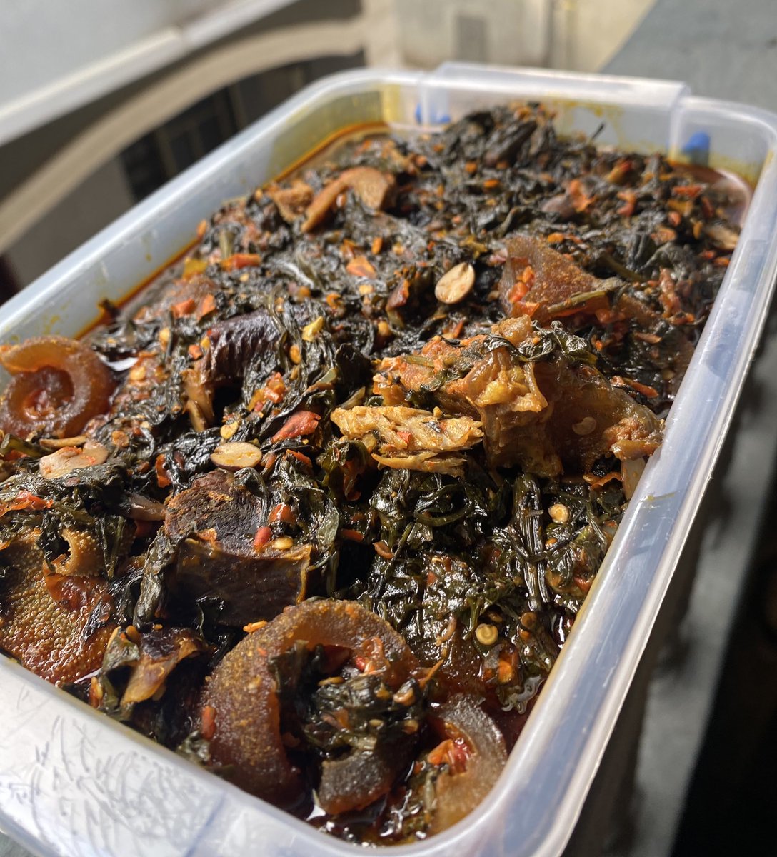 _MummyMo's tweet image. Highlights of today’s orders:

Cowleg Ogbono✅

Efo riro✅

Egusi✅

Native rice x snails with beef &amp;amp; Inu eran cuts ✅