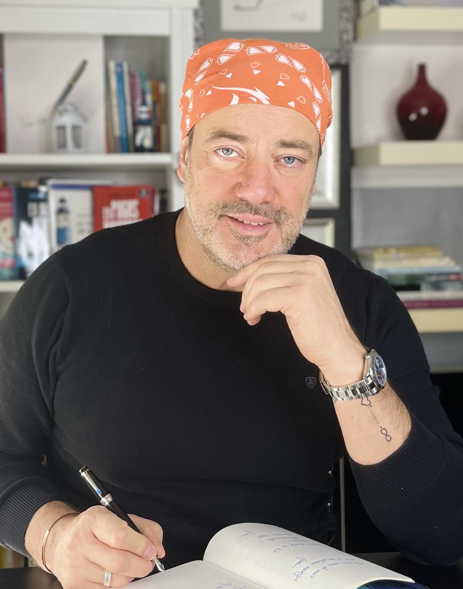 Hoy me uno al “Pañuelo Challenge” de la Fundación Aladina para apoyar a los niños enfermos de cáncer. ¡Únete tú también! 🧡
@fundacionaladina #pañuelochallengealadina 
aladina.org
#juanmaquelle #territoriofelicidad