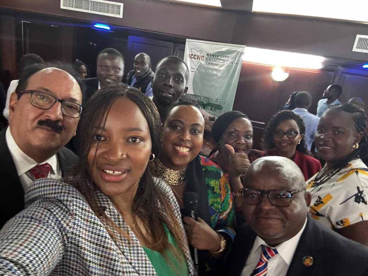 Devolution_KE's tweet photo. 🇰🇪 Kenya's Civil Society Organisations are at the heart of climate action! @Devolution_KE Principal Secretary @Terry_Mbaika takes a selfie with participants at the Post-COP29 Reflection Workshop by @KCCWG sponsored by @CAID_Kenya and @ACCESSCSOs.
#ClimateAction
#PostCOP29 https://t.co/Oy2mTaz21d