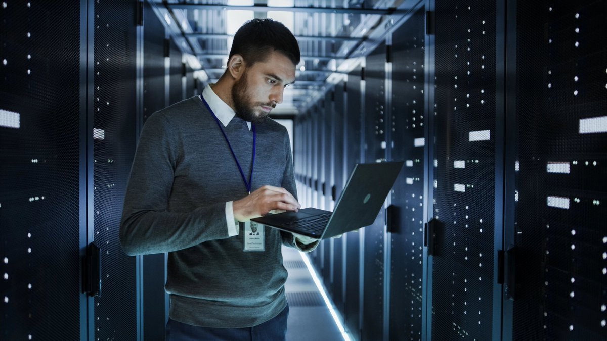 Juniper Networks ANZ (@juniper_anz) on Twitter photo Ash Halford, Head of Technology & Director Systems Engineering, ANZ at <a href="/JuniperNetworks/">HPE Juniper Networking</a> shares his views with <a href="/GovTechReviewAU/">GovTech Review</a>, on how high-capacity ethernet is driving the next wave of AI innovation. Check out the full article here: juni.pr/42PZw6E Ash Halford, Head of Technology & Director Systems Engineering, ANZ at <a href="/JuniperNetworks/">HPE Juniper Networking</a> shares his views with <a href="/GovTechReviewAU/">GovTech Review</a>, on how high-capacity ethernet is driving the next wave of AI innovation. Check out the full article here: juni.pr/42PZw6E
