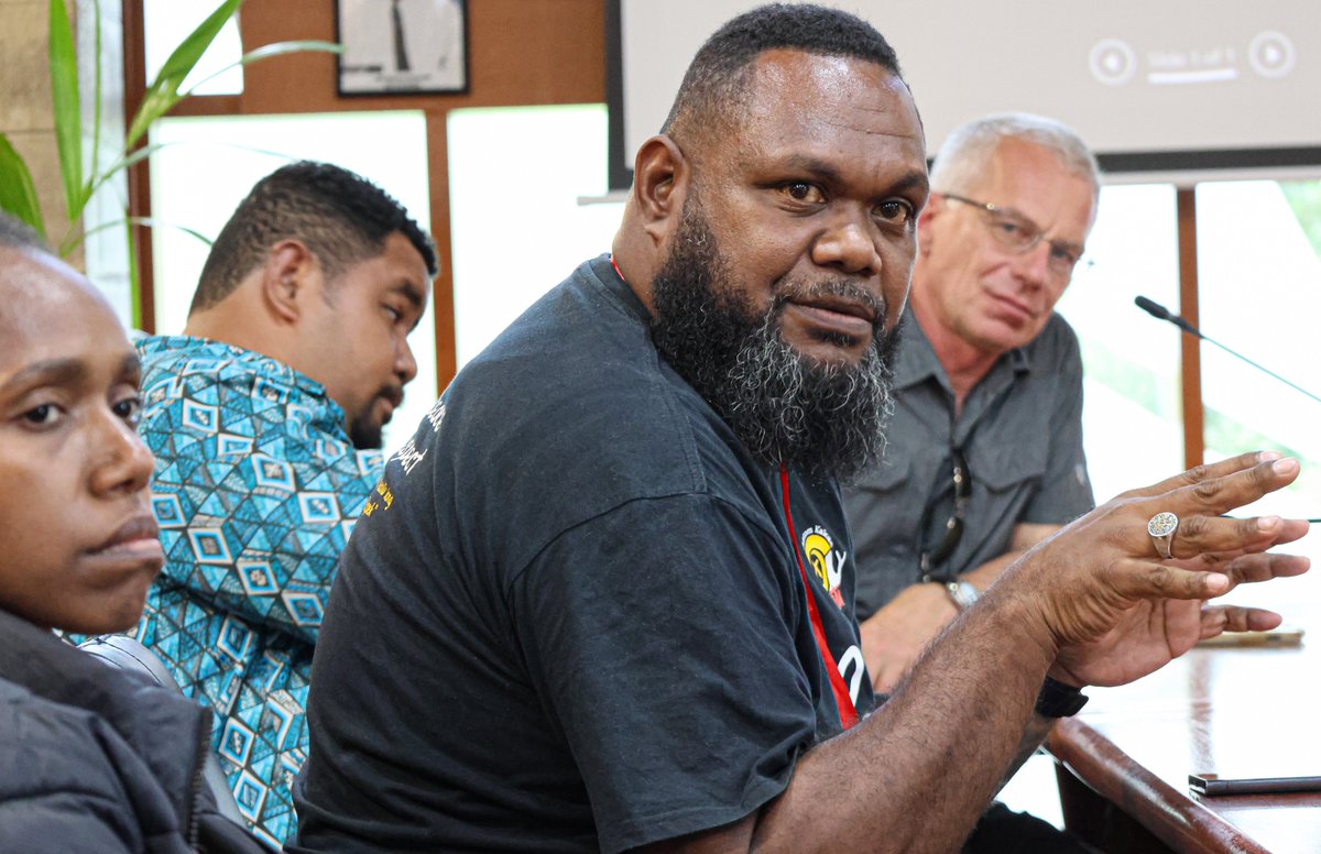 Pacific Islands Forum (@forumsec) on Twitter photo This week, we were pleased to welcome regional media to the <a href="/ForumSEC/">Pacific Islands Forum</a> campus.
The journalists, who are in town for the ABU Pacific Media Partnership Conference, were given a brief tour of Nasonini and sat down with the PIF team for an informal talanoa.
#OneBluePacific This week, we were pleased to welcome regional media to the <a href="/ForumSEC/">Pacific Islands Forum</a> campus.
The journalists, who are in town for the ABU Pacific Media Partnership Conference, were given a brief tour of Nasonini and sat down with the PIF team for an informal talanoa.
#OneBluePacific
