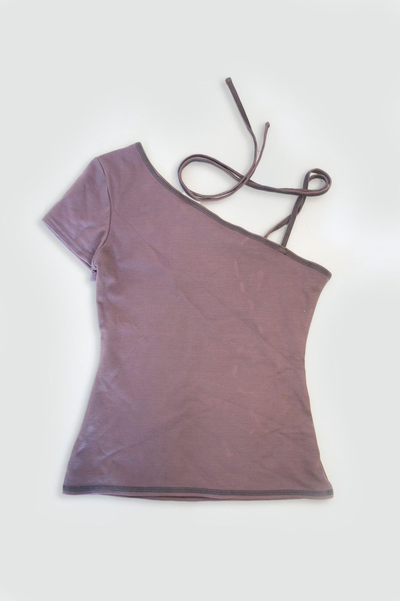 CAROLINE tweet media