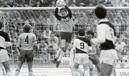 ilpalloneraccon's tweet photo. Il pallone racconta: Luciano BODINI https://t.co/GJ0xrclcsO
@Juve1897no @JUVEN_TV @juventusfc @TopPlanet63 @La_Bianconera @nebbiabassa @LeonettiFrank @fritzmazz @Nino_TheBest #bodini https://t.co/apS9NtOHDF