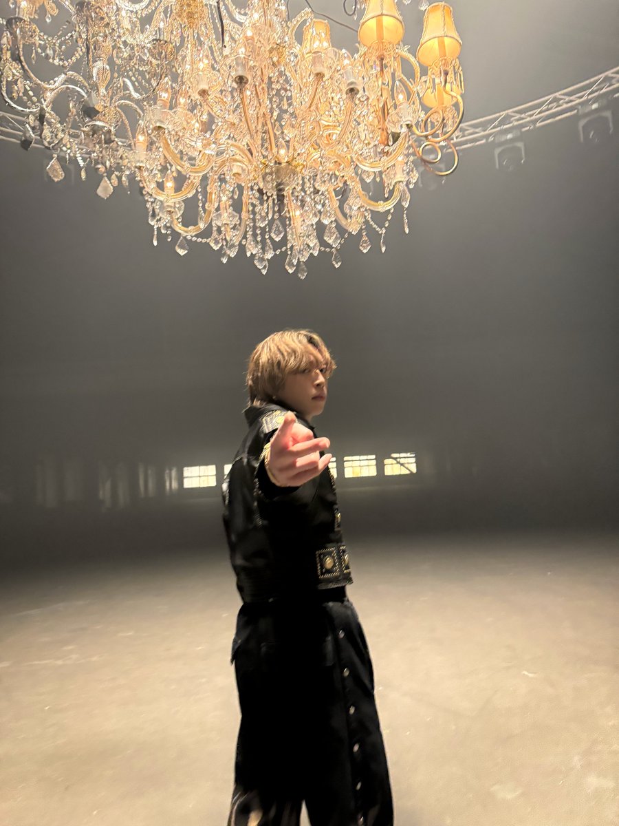 BEFIRSTofficial's tweet photo. SpacecraftのMVを見てくださりありがとうございます！
今回初めて一人でコレオを担当して、規格外のスキルをテーマに振りを作りました！
ぜひMV楽しんでいただけたら嬉しいです！

SOTA https://t.co/bxfdhQhibB