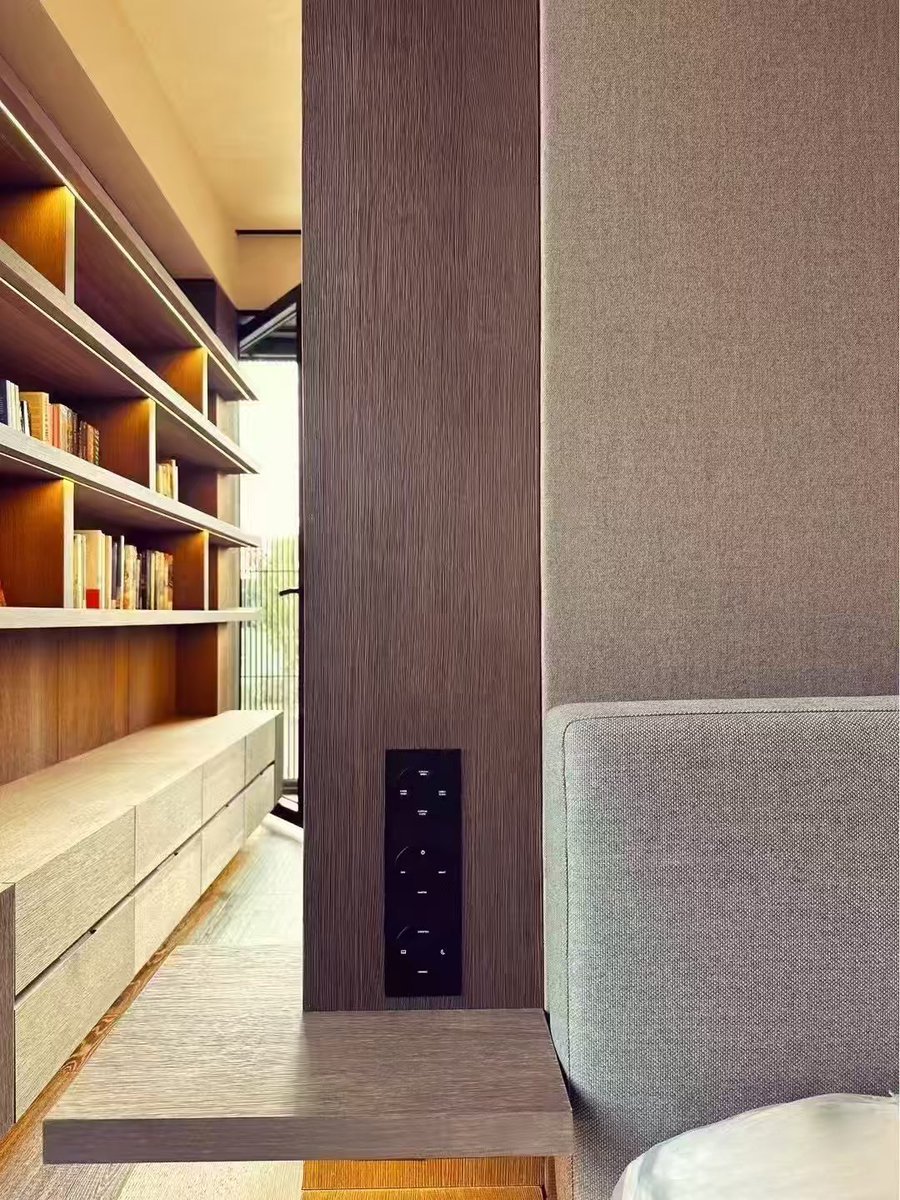 How amazing is a smart panel? The Chi Wing Lo Wall - Jewel Series Smart Panel has the answer.
Featuring a minimalist look, it integrates seamlessly with diverse wall materials. One click, a simple touch, and scene - switching magic happens instantly. 

#Moorgen #smarthome