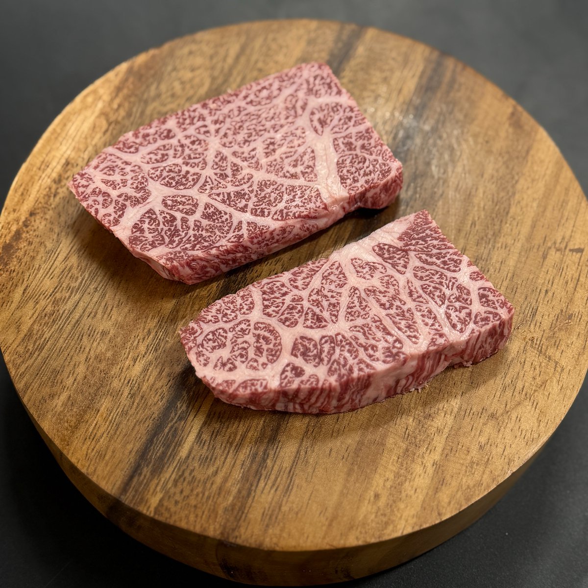 [1++ 꽃갈비살 이벤트]

1. 상품 : 1++ 한우 꽃갈비살 300g  / 1명
2.참여 방법 :해당글 리트윗 + 댓글로 아무말이나
3. 시간 :  2월 12일 저녁6시까지. 단 세시간.