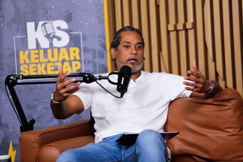 harakakdailyHD's tweet photo. KJ cadang Kerajaan ikut contoh AS tubuh DOGE kurangkan kakitangan awam di Malaysia. 

"Kita namakan Strategi Nasional Agar Kerajaan Efisien," ujarnya berdesir. https://t.co/vhSaU9dSsT